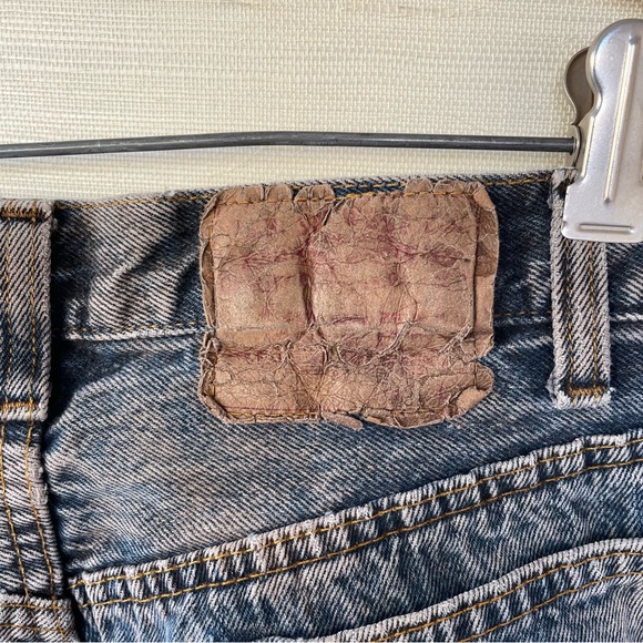Levi’s | Vtg 80s Button-Fly 501s Acid Washed Straight Leg High-Rise Jeans | 1981 - Picture 13 of 17